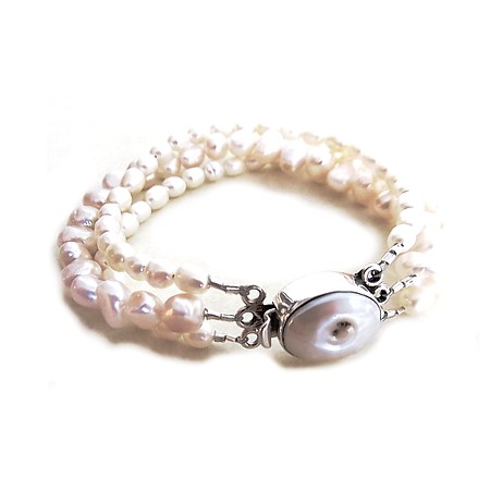 Three Row Pearl Bracelet with Pearl Box Clasp - Click Image to Close
